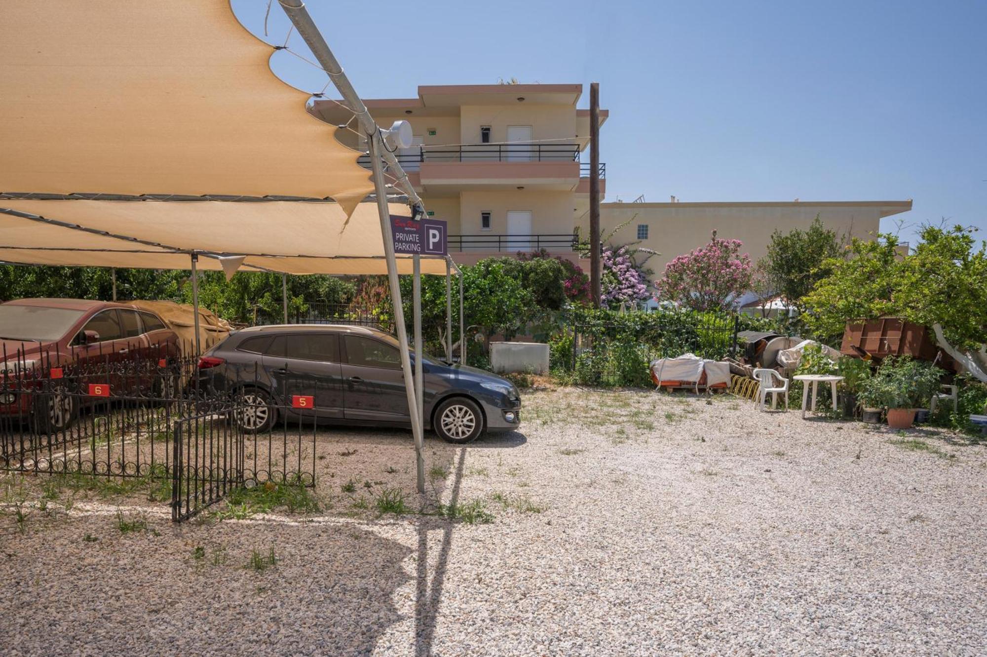 Apart Otel Sun Ray Luxury Agia Marina